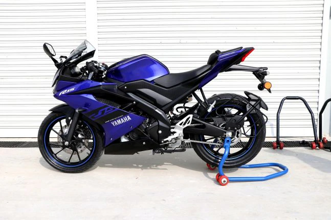 Yamaha R15 V3 Is Popular Bike In Indian Market